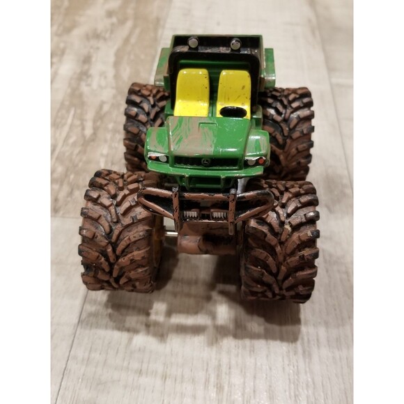 Official John Deere Muddy Monster Truck Big Wheeled Tractor Die Cast - Picture 2 of 3